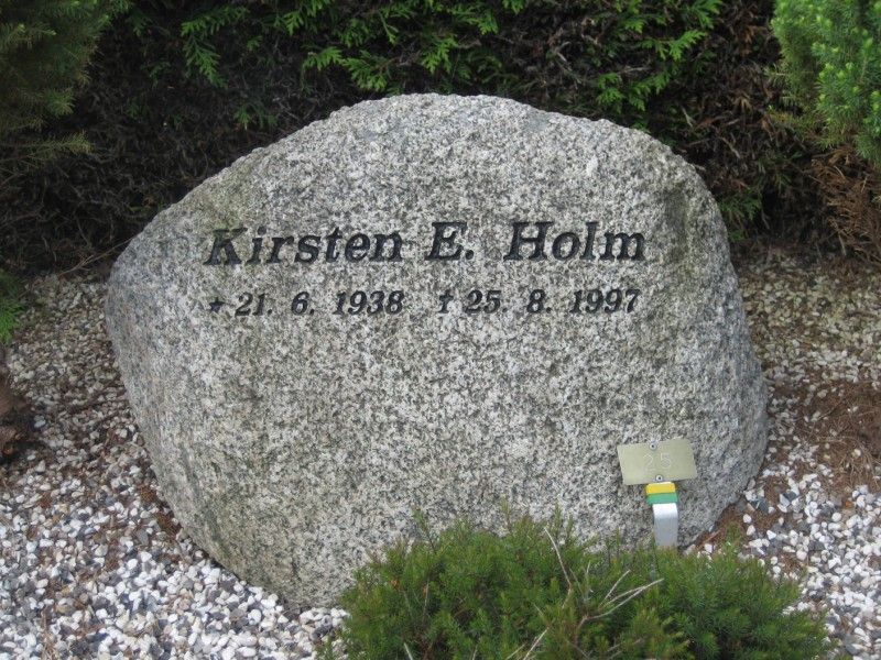 Kirsten E. Holm.jpg